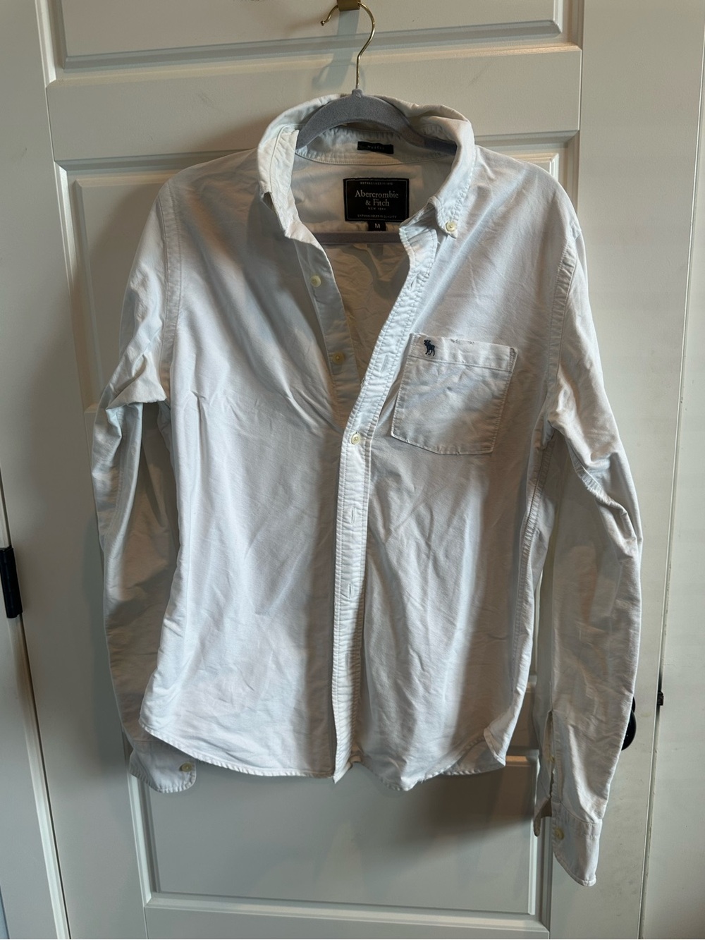 Abercrombie & Fitch Medium Men’s White Poplin Button Down Shirt Logo Pocket